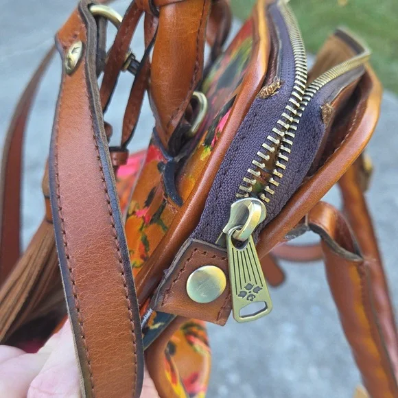 Patricia Nash Paris Summer Roses Leather Crossbody Satchel $199 Retail. NWT - Picture 14 of 17